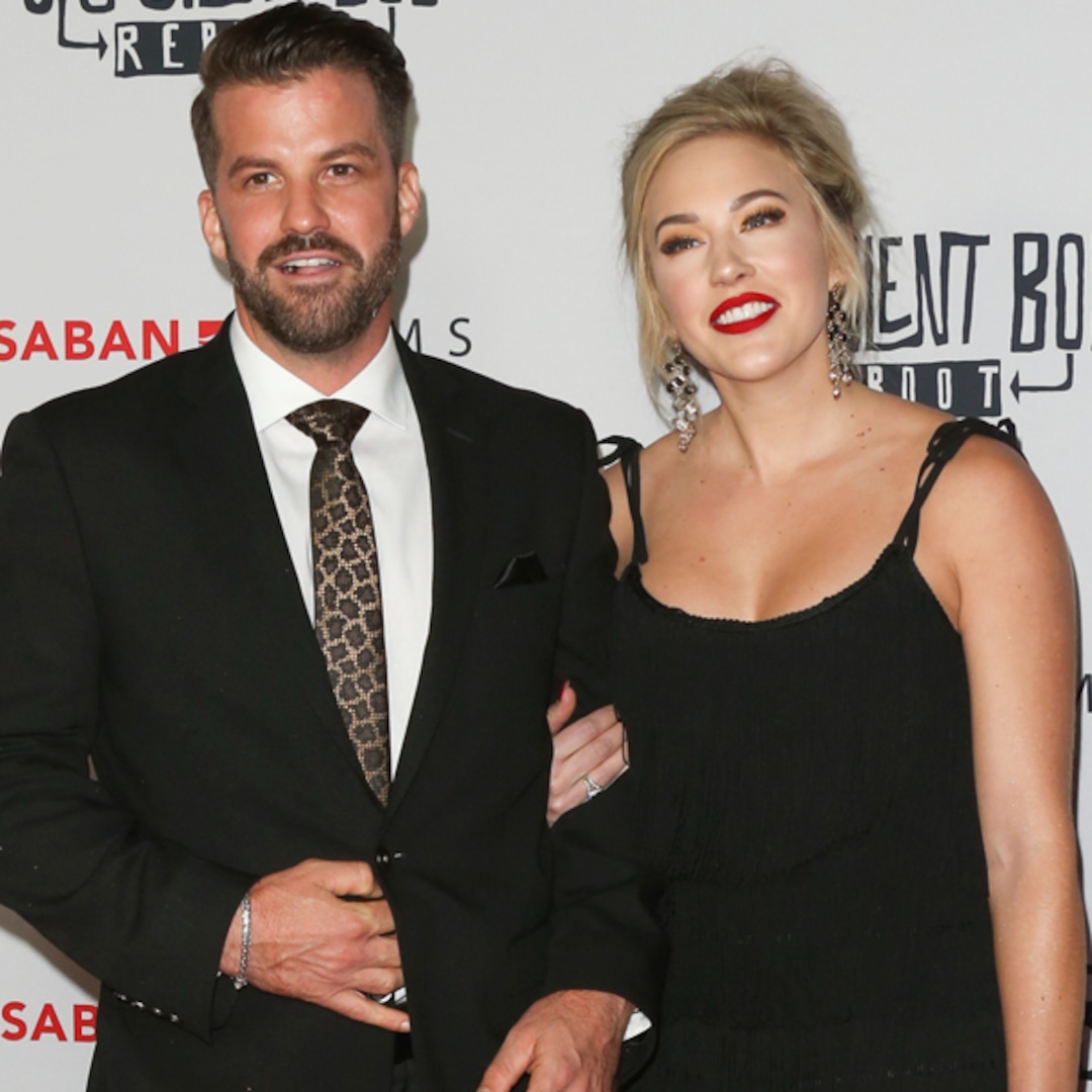 Inside Johnny Bananas and Willett's NotSo Challenging Romance